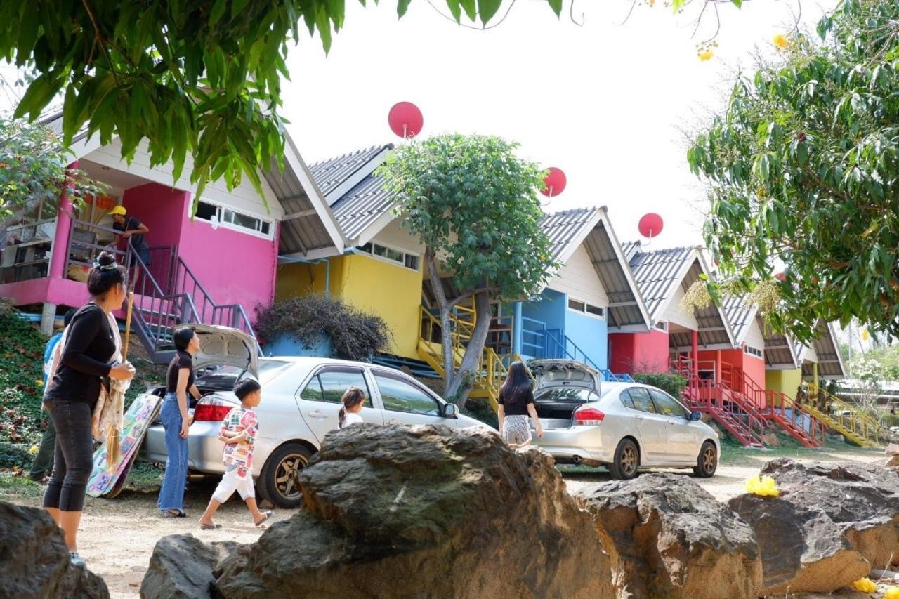 Baan Rai Pray Rung Kaeng Krachan Ban Tha Ling Lom Esterno foto